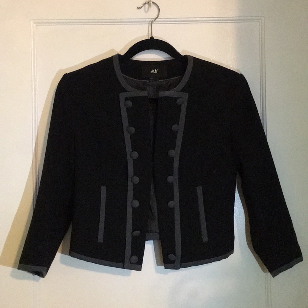 NEVER WORN -blazer w gray trim detailing